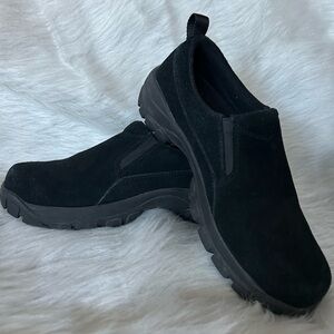 Land’s Ens Women’s Black Slip-On Shoes All Weather